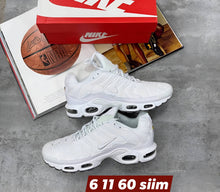 Load image into Gallery viewer, Shoes