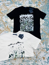 Load image into Gallery viewer, T-shirt