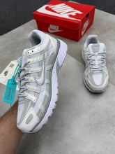 Load image into Gallery viewer, Shoes