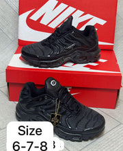 Load image into Gallery viewer, Shoes