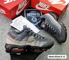 Load image into Gallery viewer, Shoes