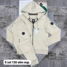 Load image into Gallery viewer, Tracksuit
