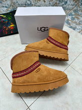 Load image into Gallery viewer, Shoes