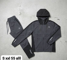 Load image into Gallery viewer, Tracksuit