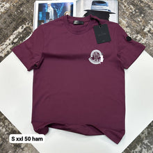 Load image into Gallery viewer, Tshirt