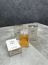 Load image into Gallery viewer, Perfume