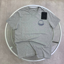 Load image into Gallery viewer, T-shirt