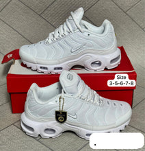Load image into Gallery viewer, Shoes