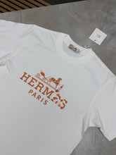 Load image into Gallery viewer, Tshirt