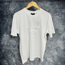 Load image into Gallery viewer, Tshirt