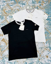 Load image into Gallery viewer, T-shirt