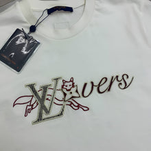 Load image into Gallery viewer, Tshirt