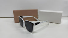 Load image into Gallery viewer, Sunglass