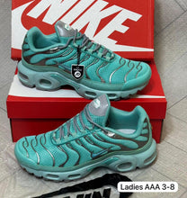 Load image into Gallery viewer, Shoes