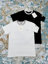 Load image into Gallery viewer, T-shirt