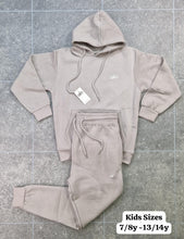 Load image into Gallery viewer, Tracksuit