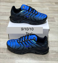 Load image into Gallery viewer, Shoes