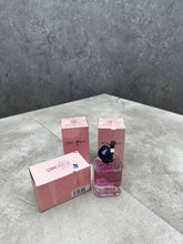 Load image into Gallery viewer, Perfume