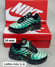 Load image into Gallery viewer, Shoes