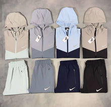 Load image into Gallery viewer, Tracksuit men