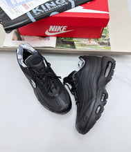 Load image into Gallery viewer, Shoes