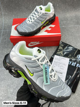 Load image into Gallery viewer, Shoes men