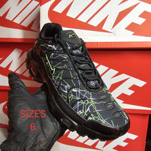 Load image into Gallery viewer, Shoes