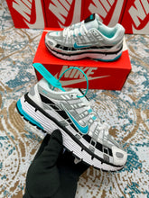 Load image into Gallery viewer, Shoes women