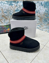 Load image into Gallery viewer, Shoes