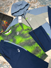 Load image into Gallery viewer, T-shirt