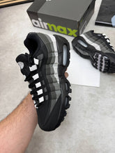 Load image into Gallery viewer, Shoes