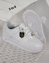 Load image into Gallery viewer, Shoes