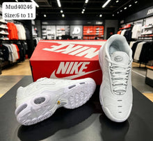 Load image into Gallery viewer, Shoes