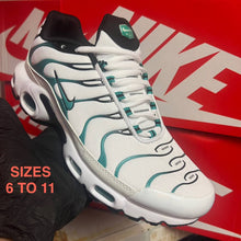 Load image into Gallery viewer, Shoes