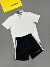 Load image into Gallery viewer, Tshirt