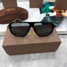 Load image into Gallery viewer, Sunglass