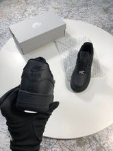 Load image into Gallery viewer, Shoes