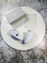 Load image into Gallery viewer, Shoes