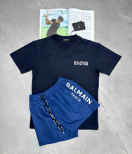 Load image into Gallery viewer, T-shirt