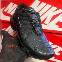 Load image into Gallery viewer, Shoes