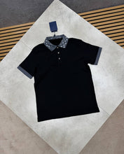 Load image into Gallery viewer, T-shirt