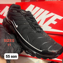 Load image into Gallery viewer, Shoes