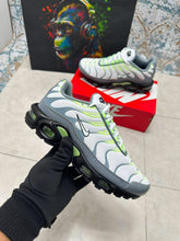 Load image into Gallery viewer, Shoes
