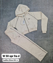 Load image into Gallery viewer, Tracksuit