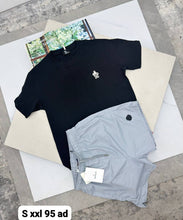 Load image into Gallery viewer, Tshirt
