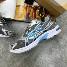 Load image into Gallery viewer, Shoes