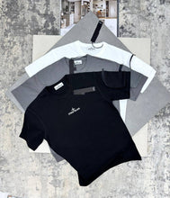 Load image into Gallery viewer, T-shirt