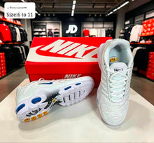 Load image into Gallery viewer, Shoes