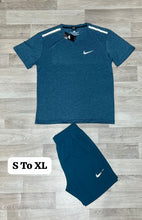 Load image into Gallery viewer, T-shirt