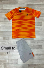 Load image into Gallery viewer, T-shirt